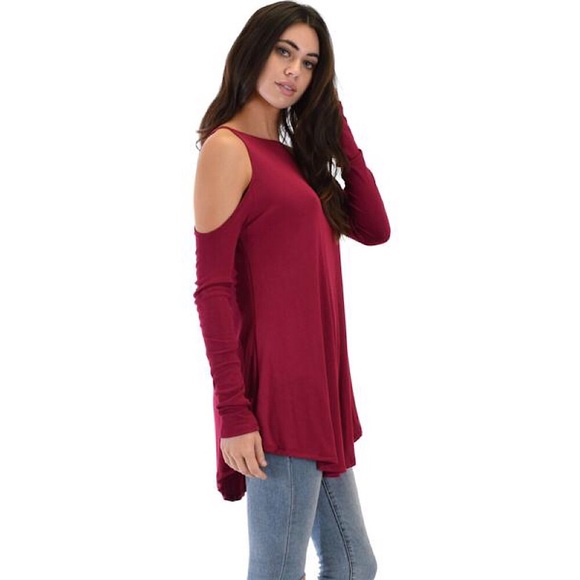 Women’s Top - Picture 2 of 4